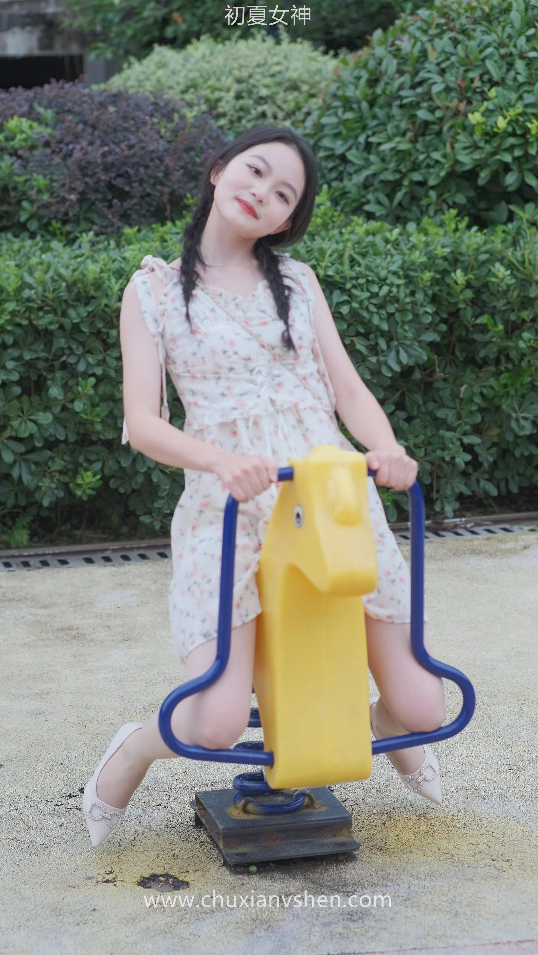 初夏女神 NO.050 双双 公园游玩 [221P]插图5